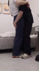 偷情人妻，半推半就拿下